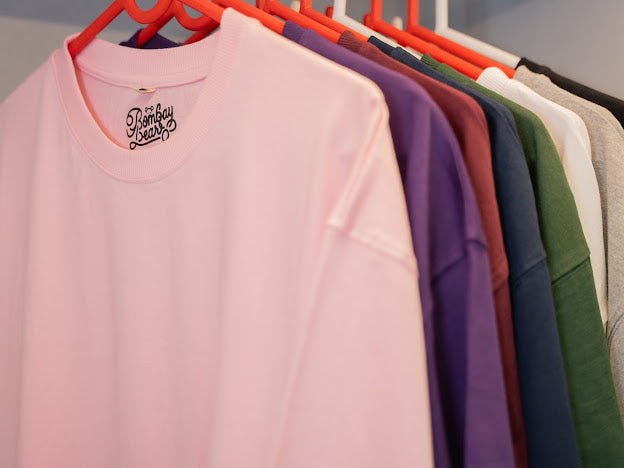 Oversized Clothing Trend: How to Style Oversized T-Shirts and Hoodies