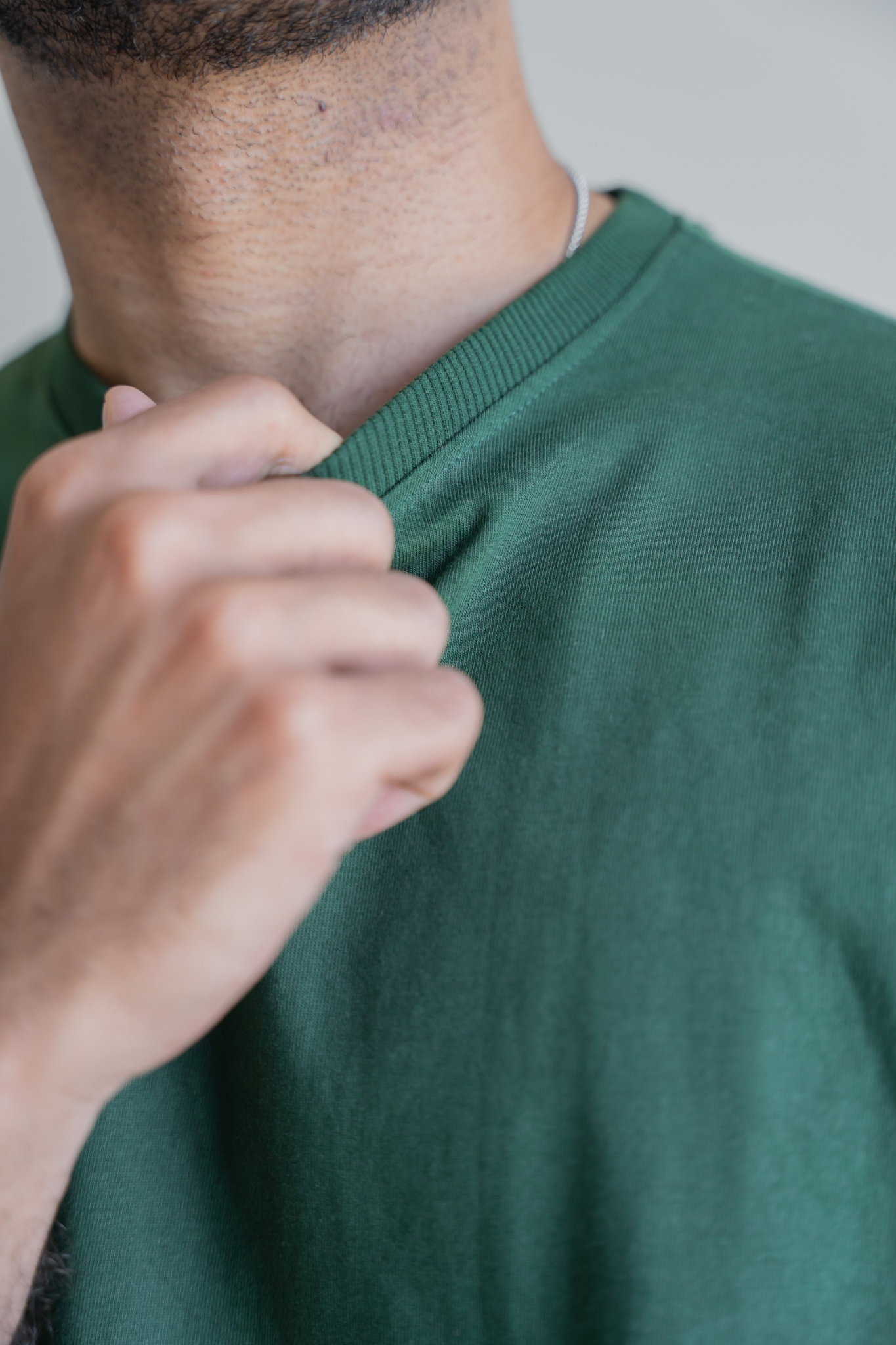 Men’s Bottle Green Oversized Classic Cotton T-Shirt – 240 GSM